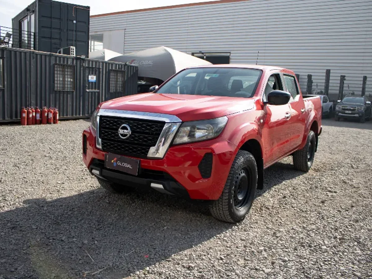 Nissan Navara 4x2 2021 miniatura 10