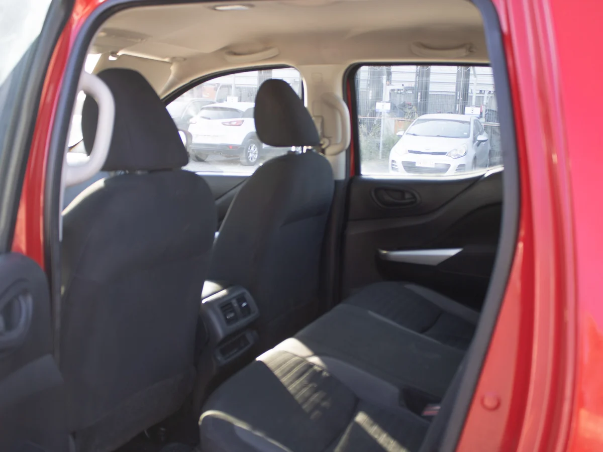Nissan Navara 4x2 2021 miniatura 7