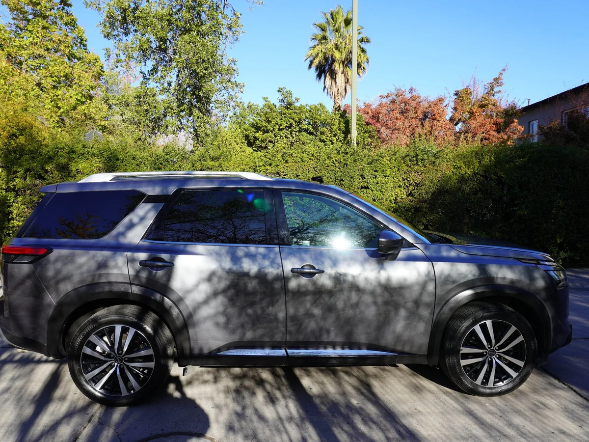 Nissan Pathfinder 3.5 Exclusive 4x4 Año 2025