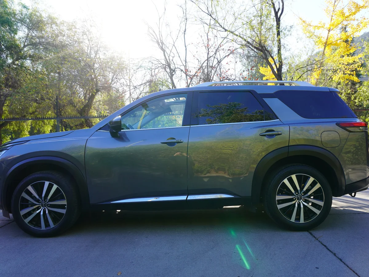 Nissan Pathfinder 3.5 Exclusive 4x4 Año 2025 miniatura 8