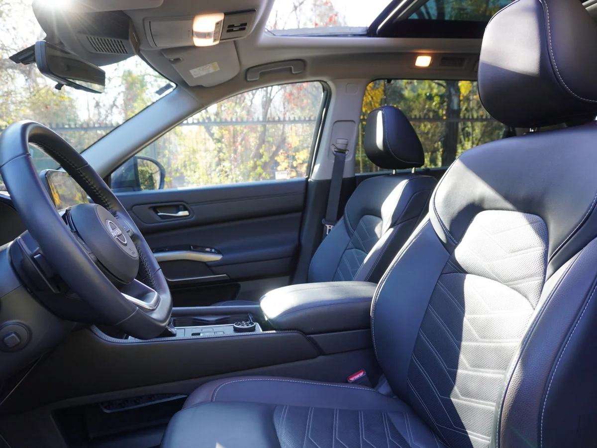 Nissan Pathfinder 3.5 Exclusive 4x4 Año 2025 miniatura 23