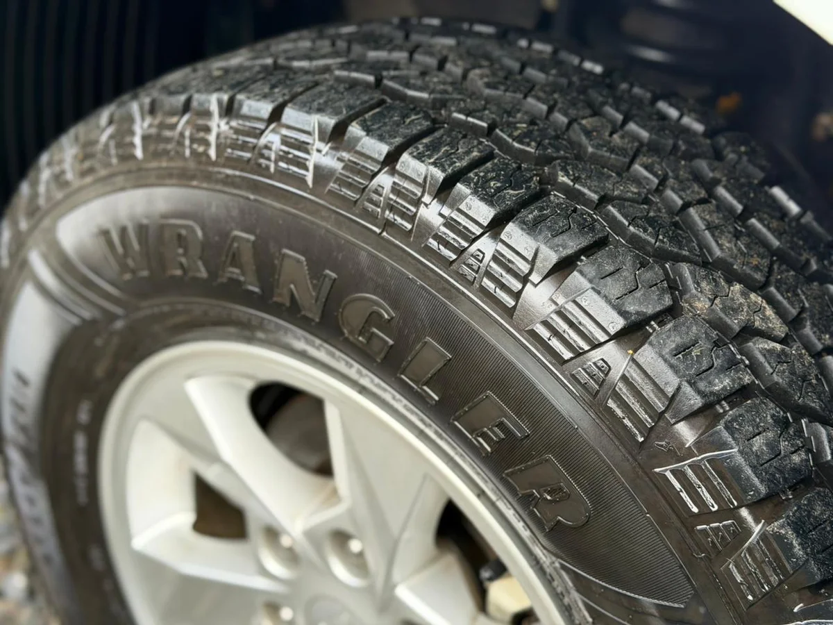 Mitsubishi L200 Katana CR 4x2 2.4 MT 2023 - Miniatura 11