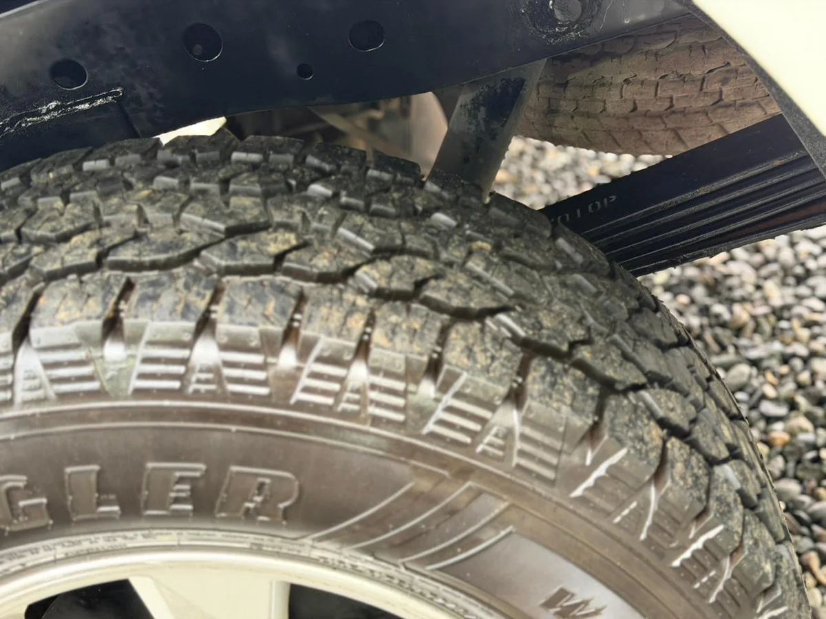 Mitsubishi L200 Katana CR 4x2 2.4 MT 2023 - Miniatura 12