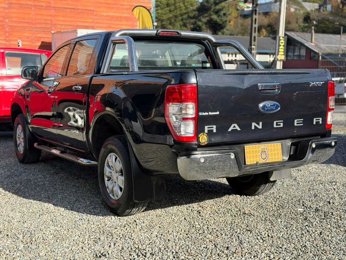 FORD Ranger 2.5 XLT MT 4X2 2015