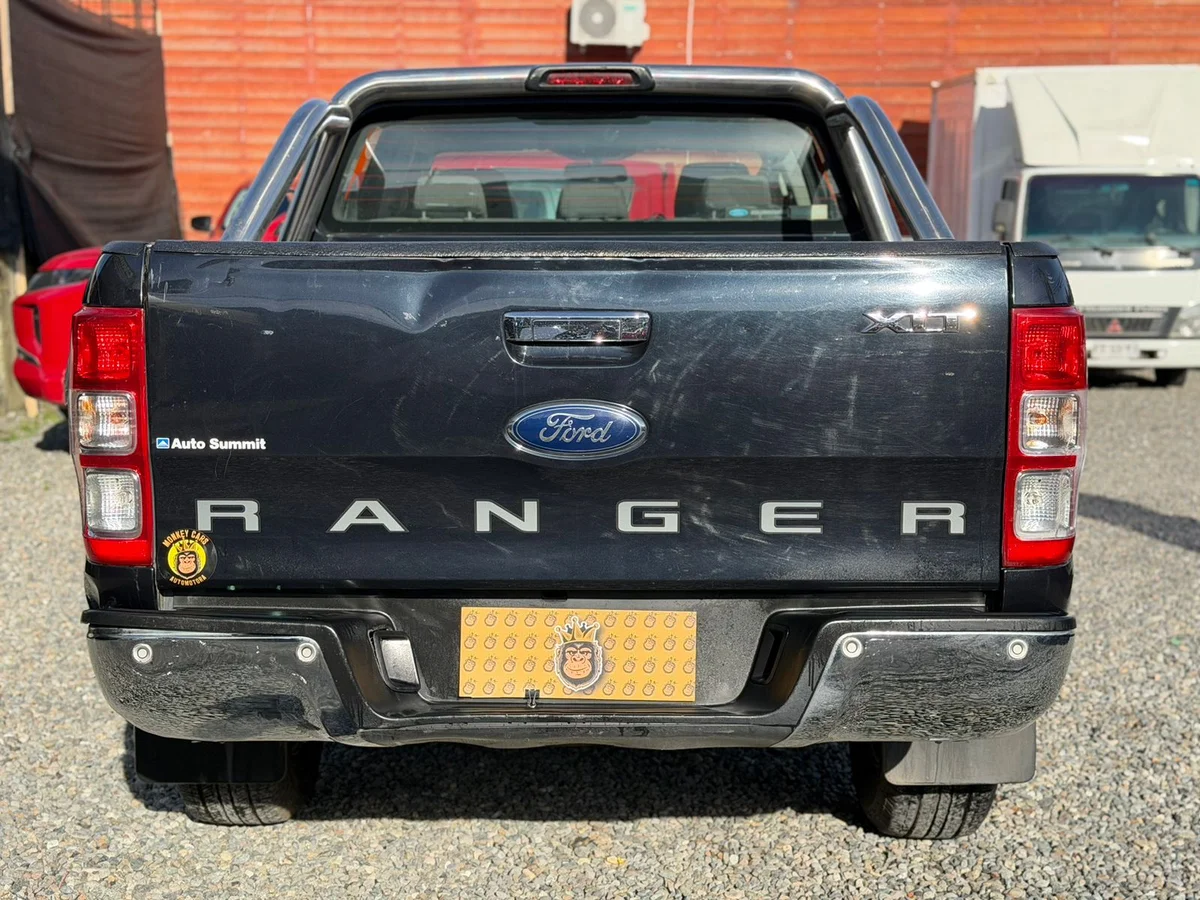 FORD Ranger 2.5 XLT MT 4X2 2015