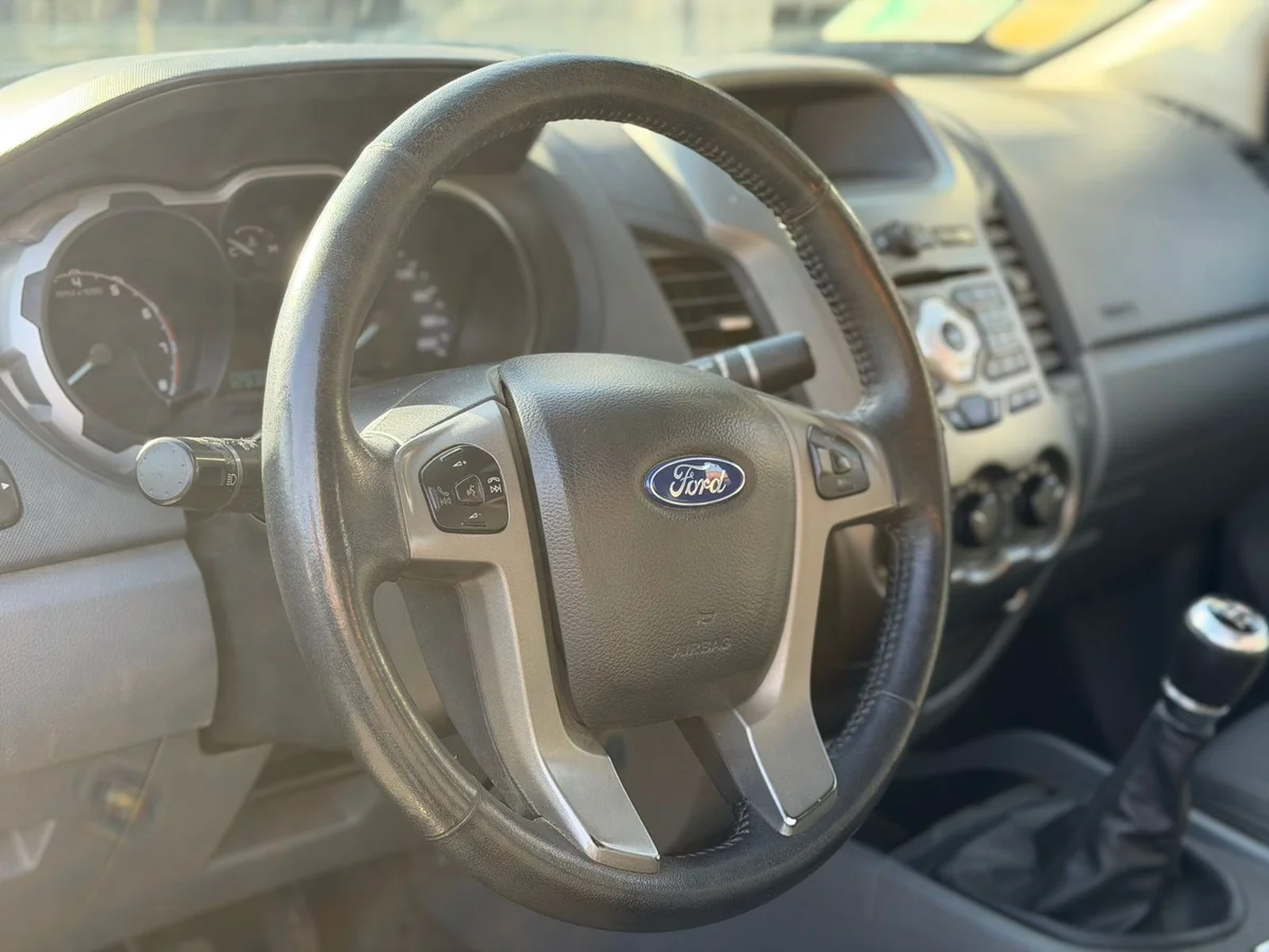 FORD Ranger 2.5 XLT MT 4X2 2015 - Miniatura 8