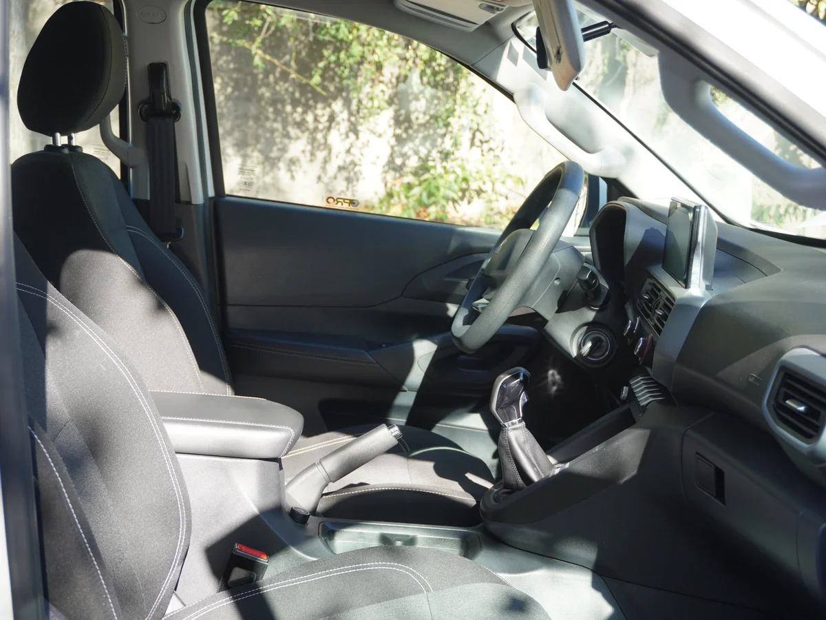 Peugeot Landtrek 2.2 MT 4x2 miniatura 18