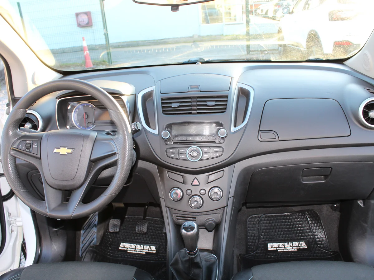 CHEVROLET TRACKER LS 2015 - Miniatura 7