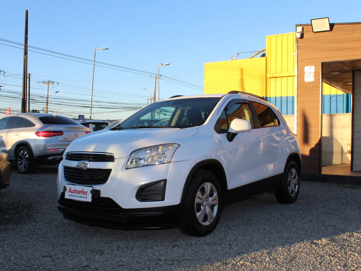 CHEVROLET TRACKER LS 2015