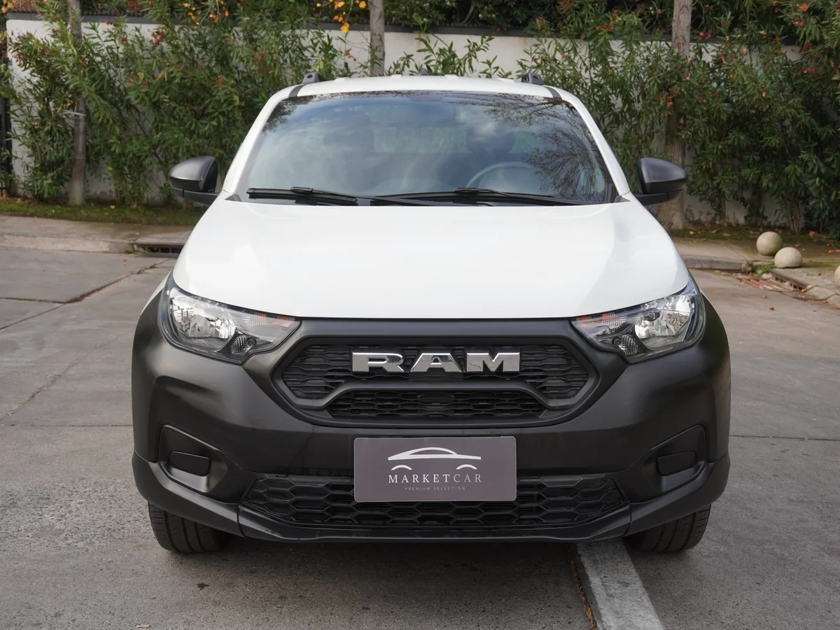 RAM 700 1.3 SLT 4X2 Cabina Simple MT Año 2025
