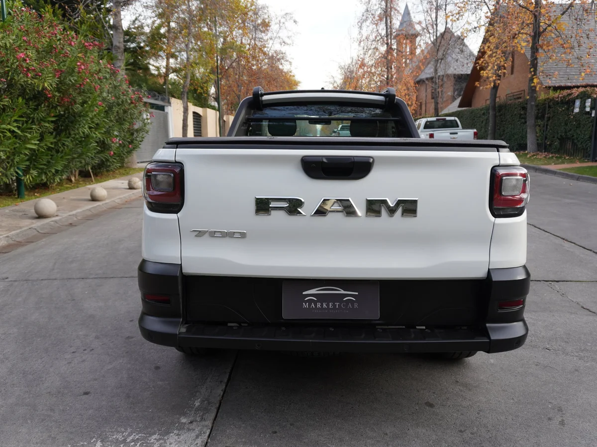 RAM 700 1.3 SLT 4X2 Cabina Simple MT Año 2025