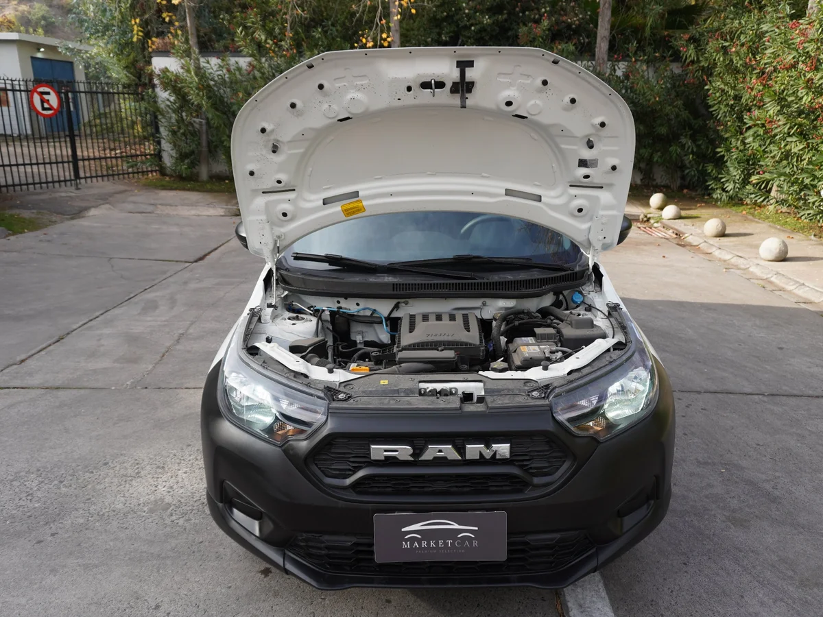RAM 700 1.3 SLT 4X2 Cabina Simple MT Año 2025 miniatura 26