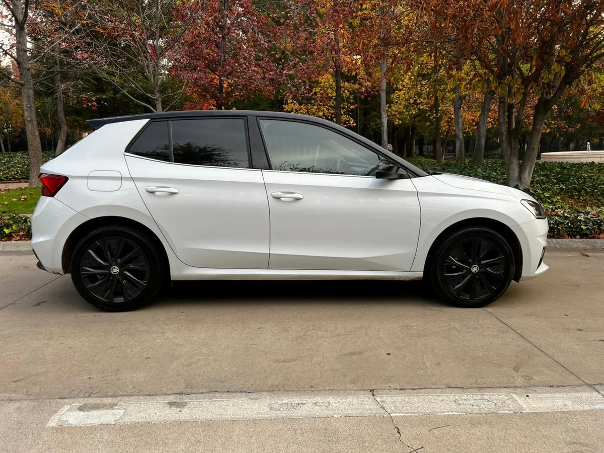 SKODA NEW FABIA 1.0L TSI AT DSG STYLE AÑO 2024 - Miniatura 13