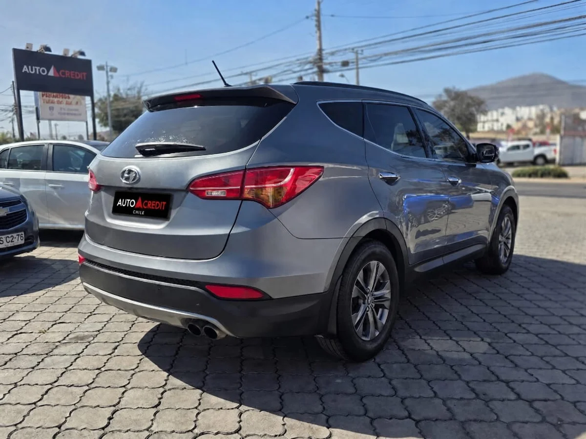 Hyundai Santa Fe — foto 4 de 12