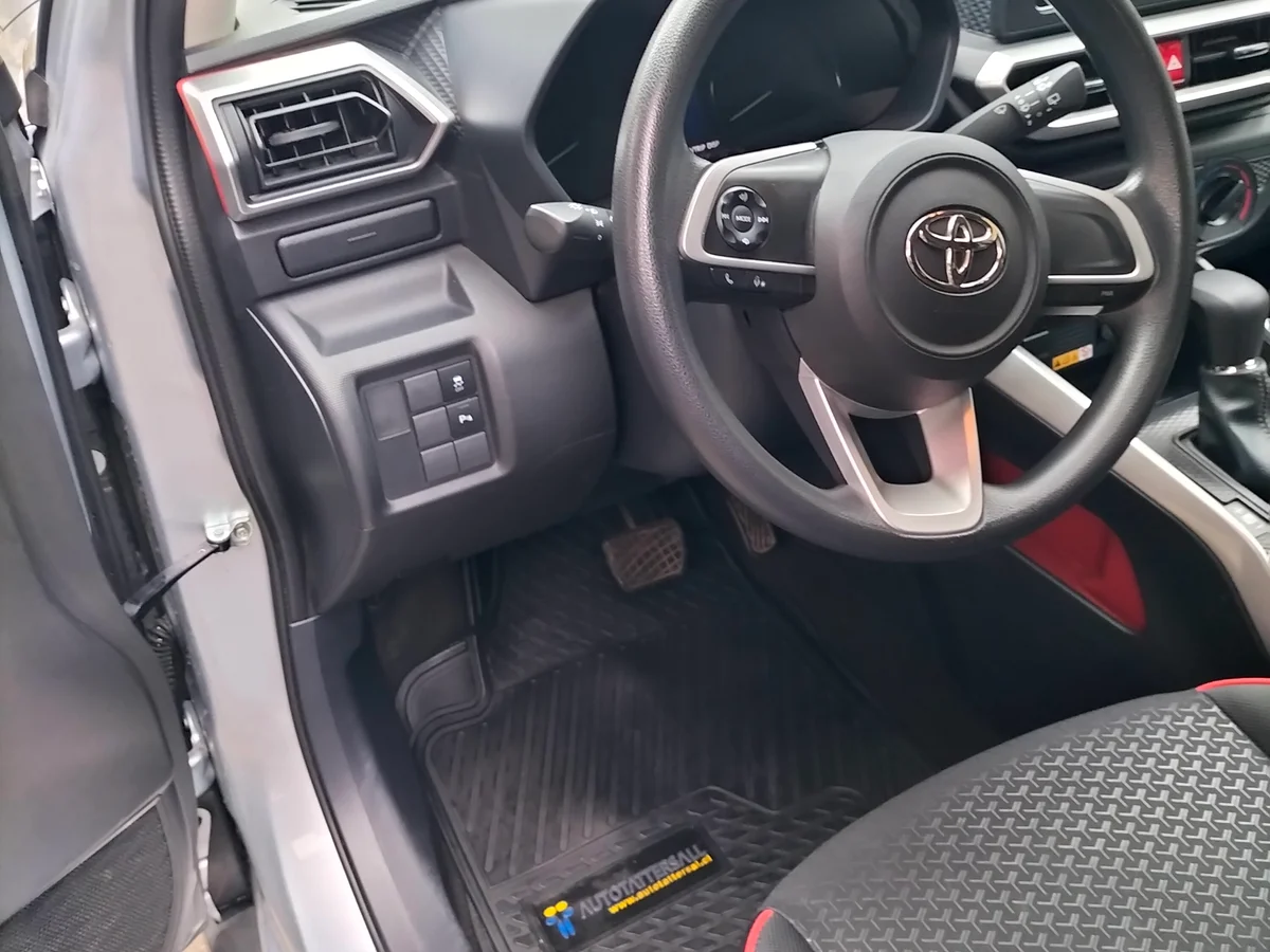 TOYOTA RAIZE CVT 1.2 AUT E 2025 - Miniatura 9