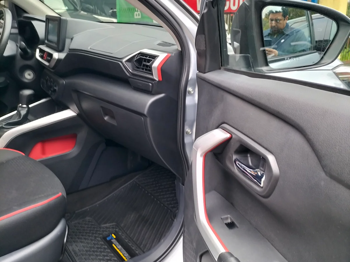 TOYOTA RAIZE CVT 1.2 AUT E 2025 - Miniatura 18