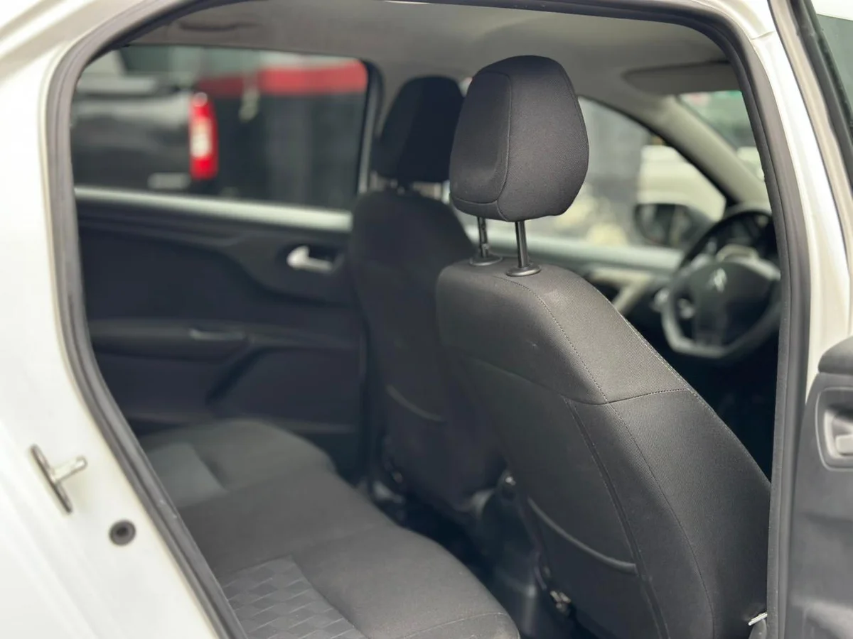 CITROEN C ELYSEE HDI 1.6 FEEL PACK HDI DIESEL 4X2 100 BVM MT 4P 2025 - Miniatura 10