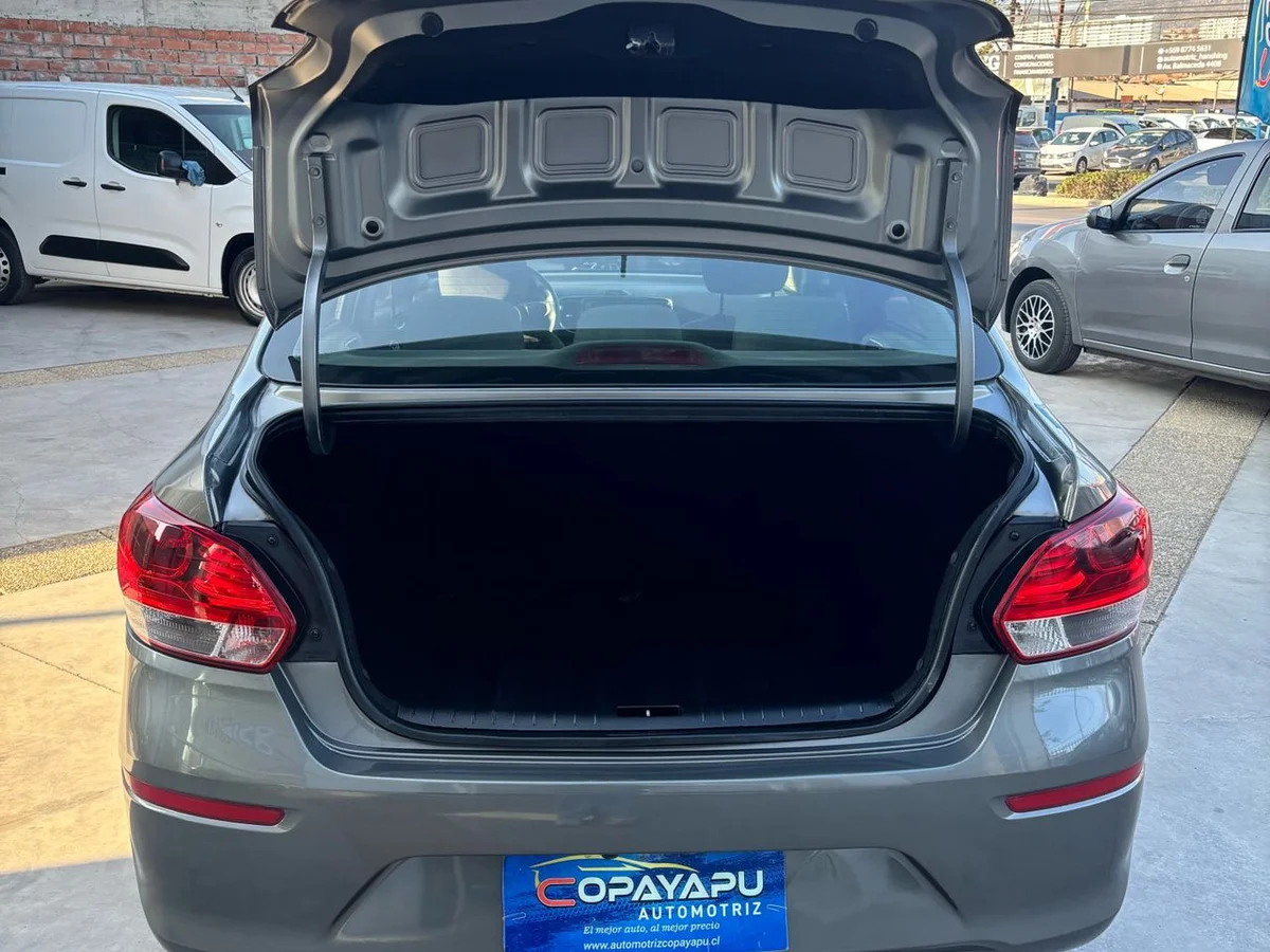 KIA SOLUTO 1.4 1.4 LX 4X2 MT 4P 2023 - Miniatura 8