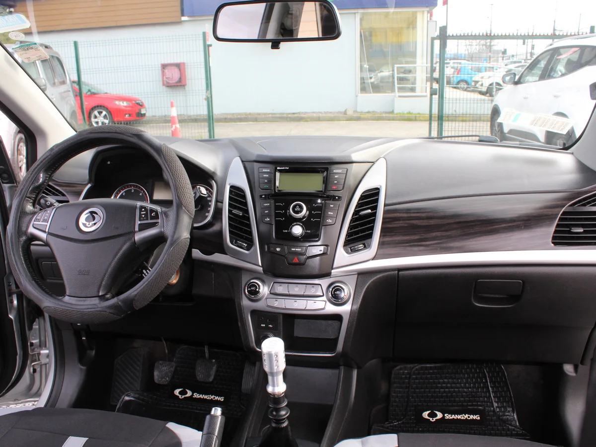 SSANGYONG KORANDO XDI 2.0 Diésel 2015 - Miniatura 7