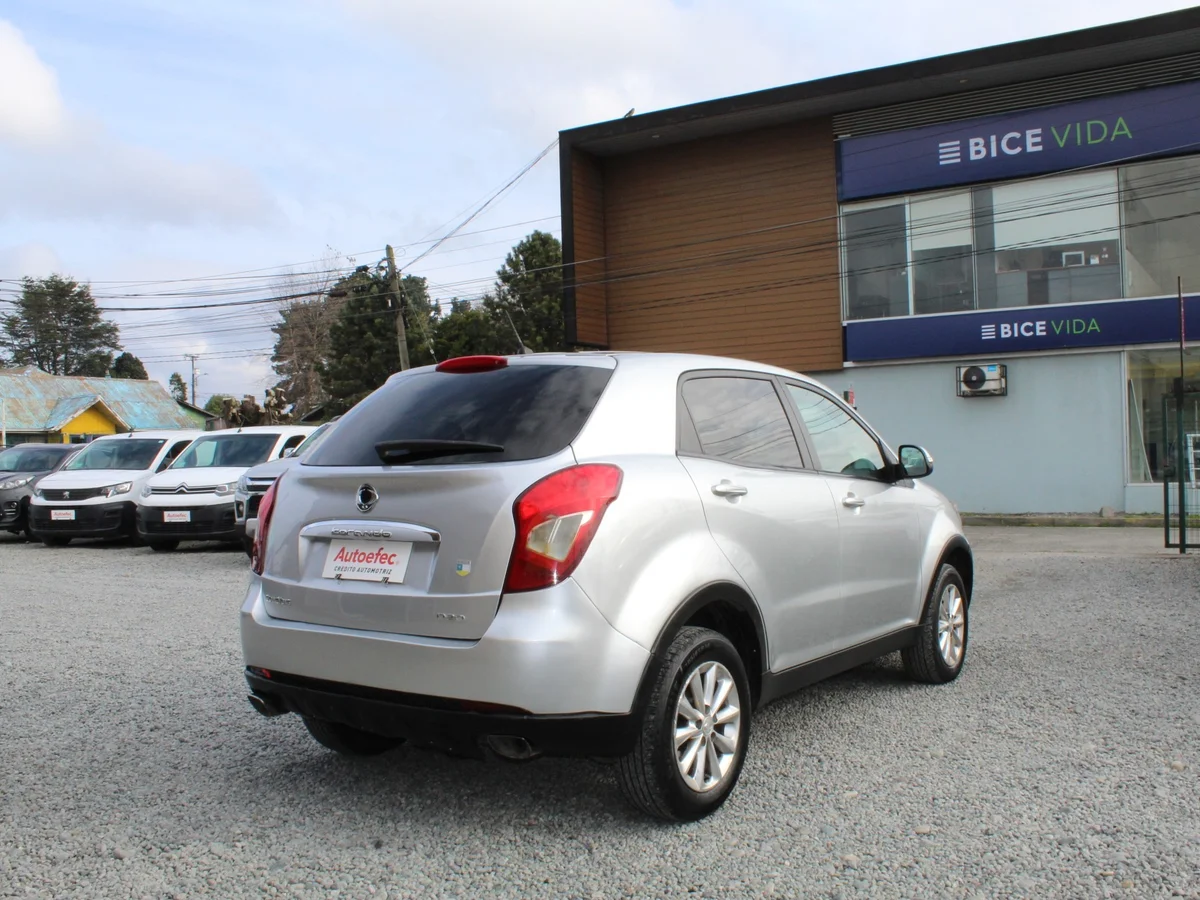 SSANGYONG KORANDO XDI 2.0 Diésel 2015 - Miniatura 8