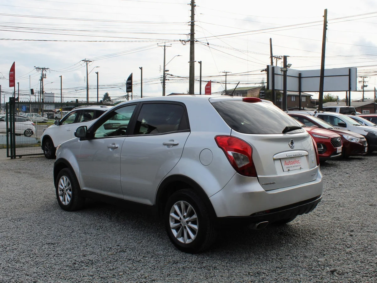 SSANGYONG KORANDO XDI 2.0 Diésel 2015 - Miniatura 9