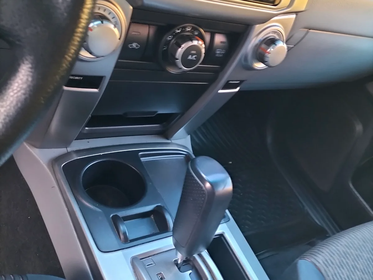 TOYOTA 4 RUNNER 4.0 AUT 1 2012 - Miniatura 9