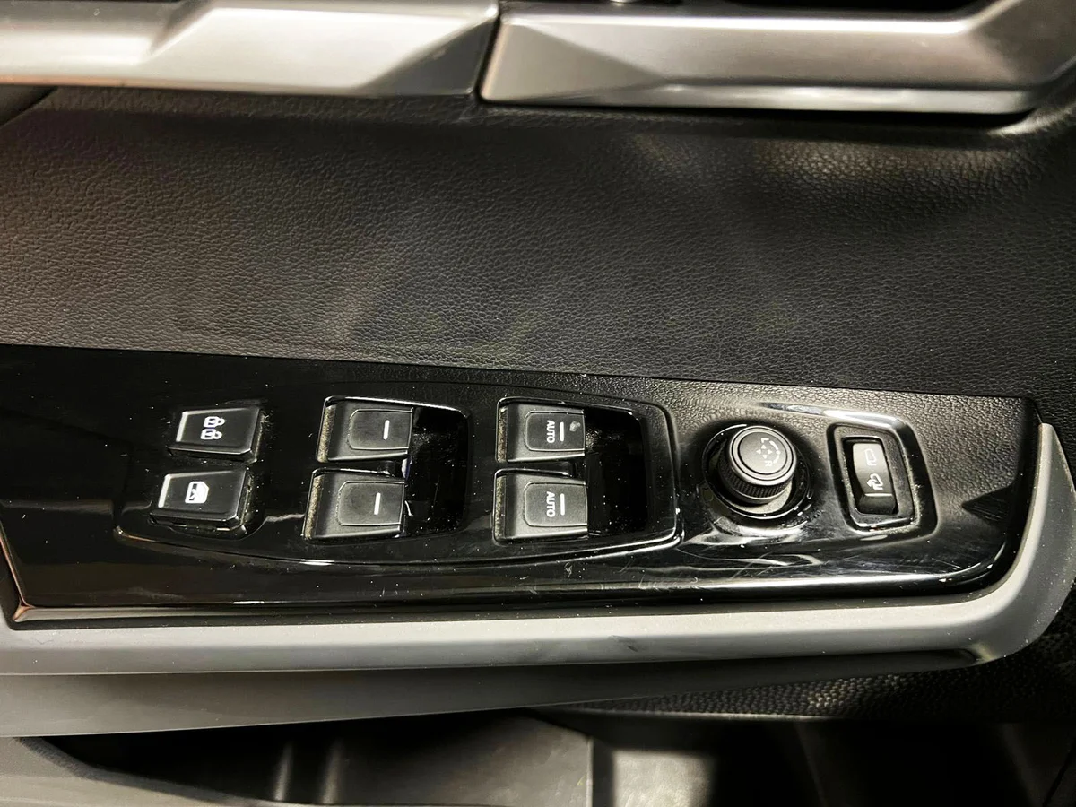 SSANGYONG TORRES 1.5 MT 2024 - Miniatura 17