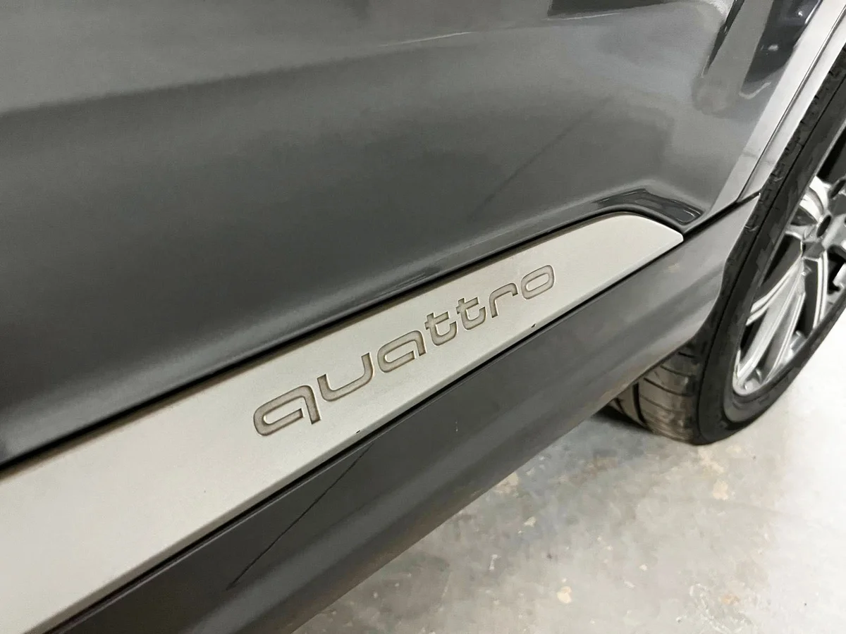 AUDI Q7 2.0 2020 - Miniatura 8