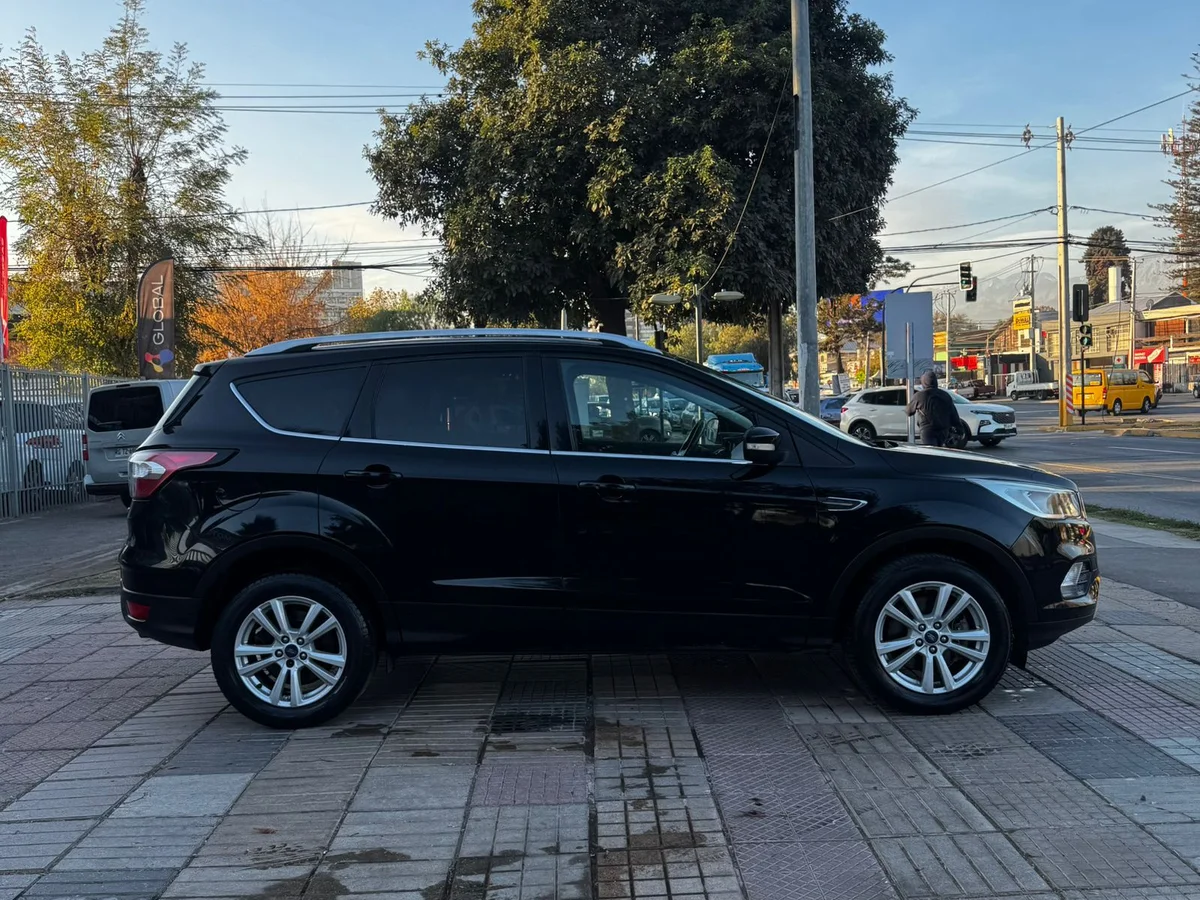 FORD ESCAPE 2.0 AUT 2018 - Miniatura 8