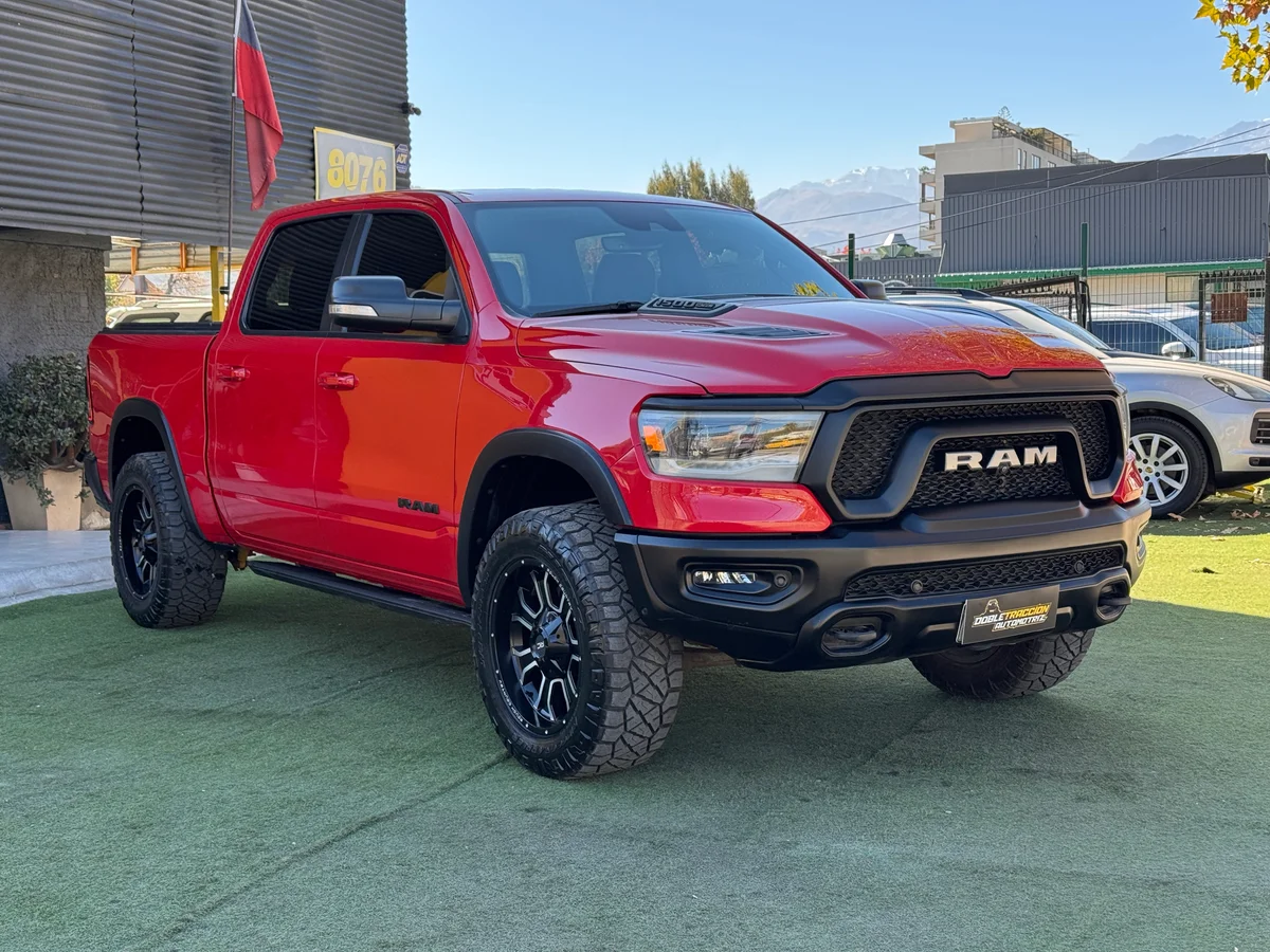 RAM 1500 REBEL CREW DCAB 4X4 5.7 AUT REBEL 2022