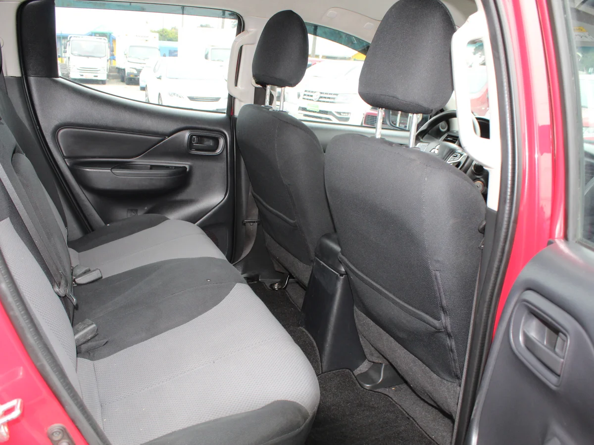 MITSUBISHI L200 KATANA CR 2.5 CR 2023