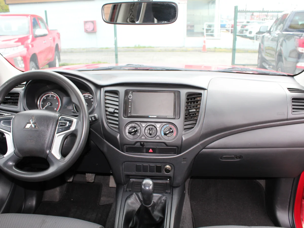 MITSUBISHI L200 KATANA CR 2.5 CR 2023 - Miniatura 7