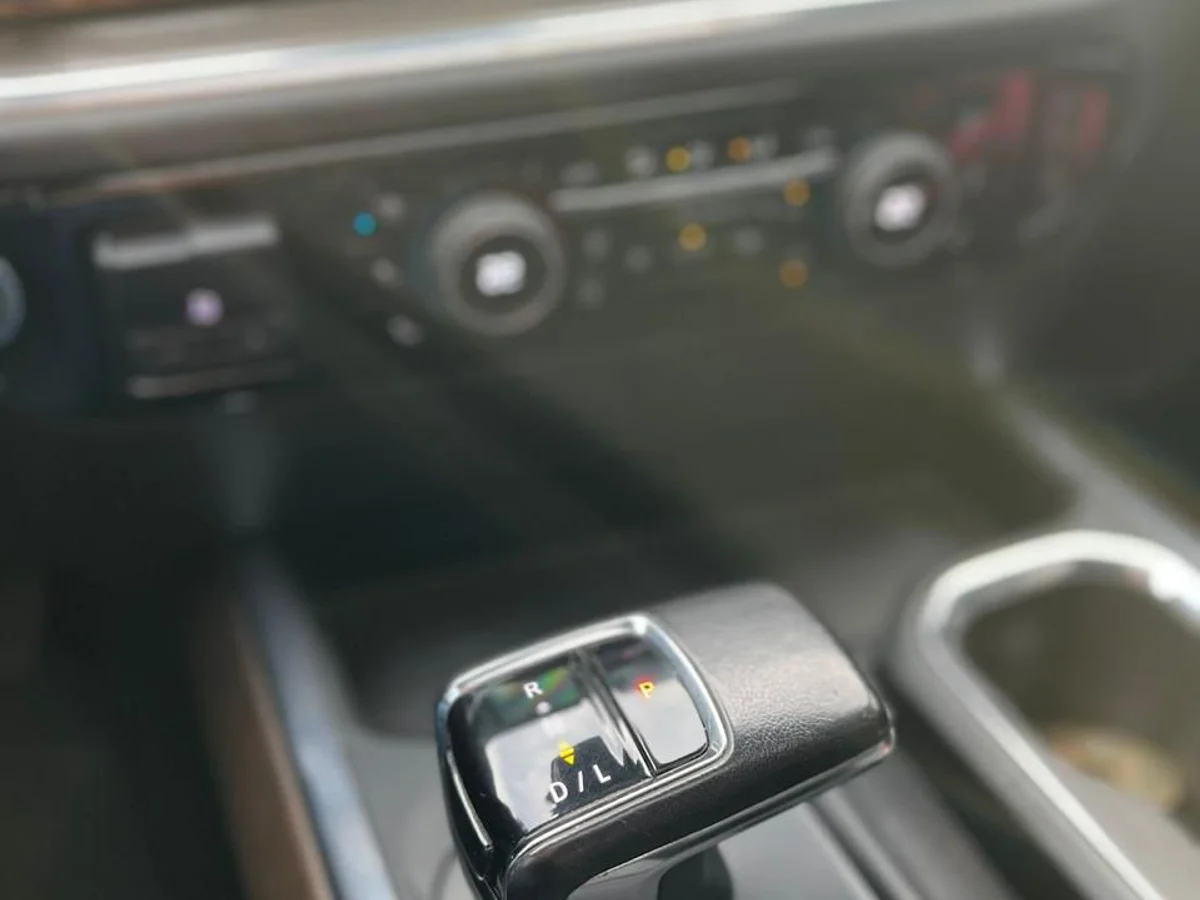 CHEVROLET SILVERADO 4X4 3.0L AUT HIGH COUNTRY DIESEL 2023 - Miniatura 2