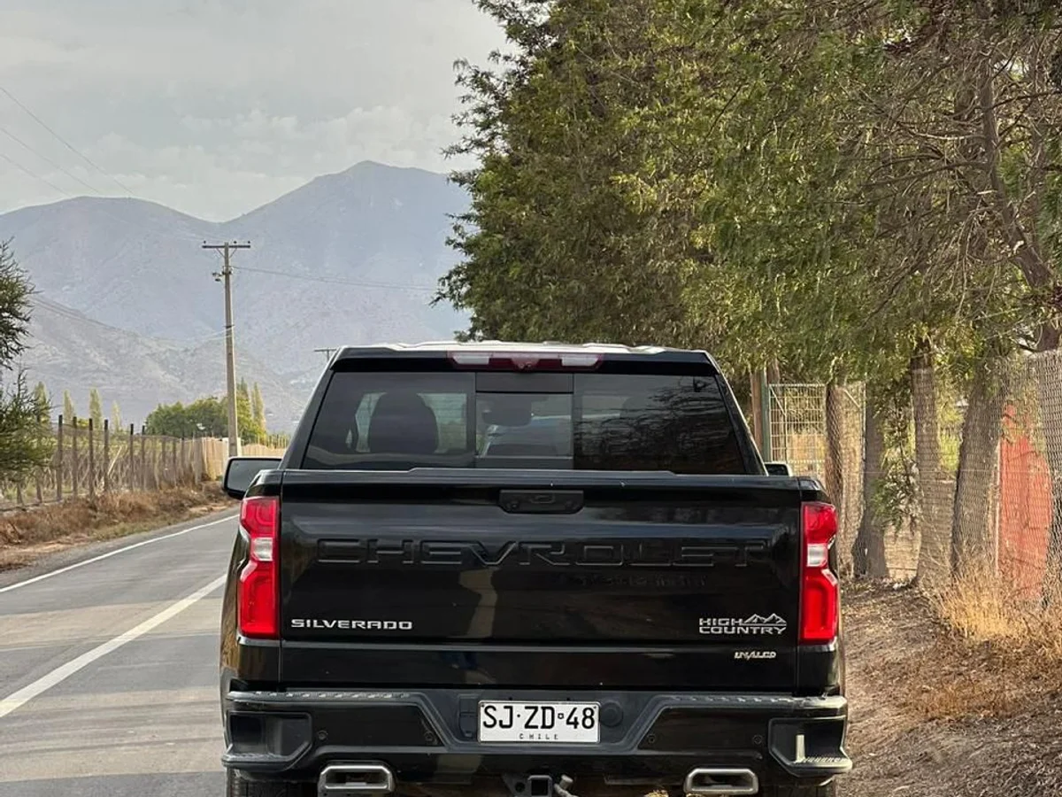 CHEVROLET SILVERADO 4X4 3.0L AUT HIGH COUNTRY DIESEL 2023 - Miniatura 5