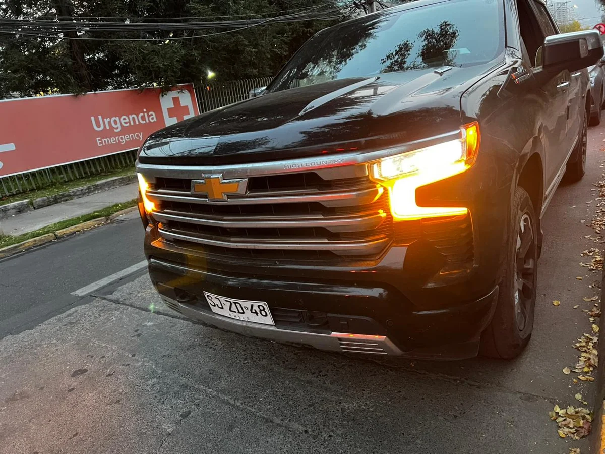 CHEVROLET SILVERADO 4X4 3.0L AUT HIGH COUNTRY DIESEL 2023 - Miniatura 20