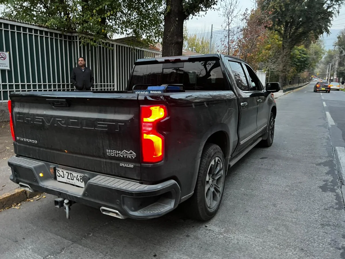 CHEVROLET SILVERADO 4X4 3.0L AUT HIGH COUNTRY DIESEL 2023 - Miniatura 21