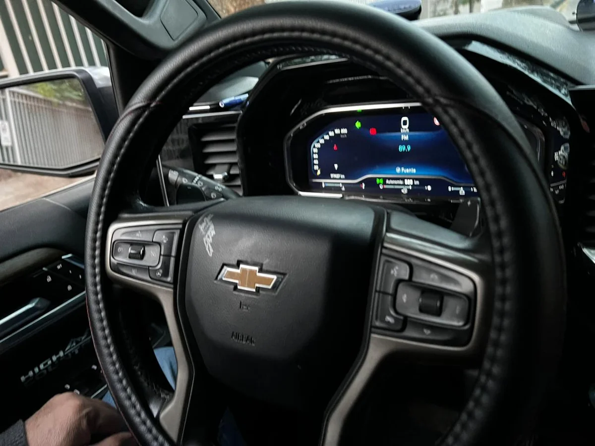 CHEVROLET SILVERADO 4X4 3.0L AUT HIGH COUNTRY DIESEL 2023 - Miniatura 24