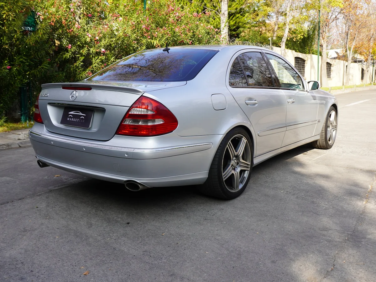 MERCEDES BENZ E 350 Elegance 3.5 V6 AMG 2006 miniatura 5