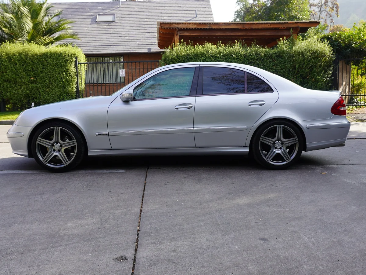 MERCEDES BENZ E 350 Elegance 3.5 V6 AMG 2006 miniatura 8