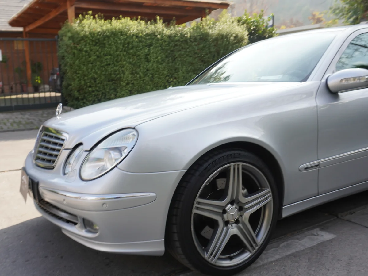 MERCEDES BENZ E 350 Elegance 3.5 V6 AMG 2006 miniatura 9