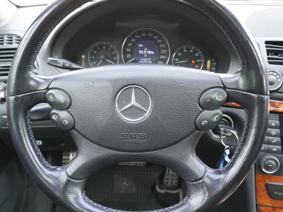 MERCEDES BENZ E 350 Elegance 3.5 V6 AMG 2006 miniatura 20
