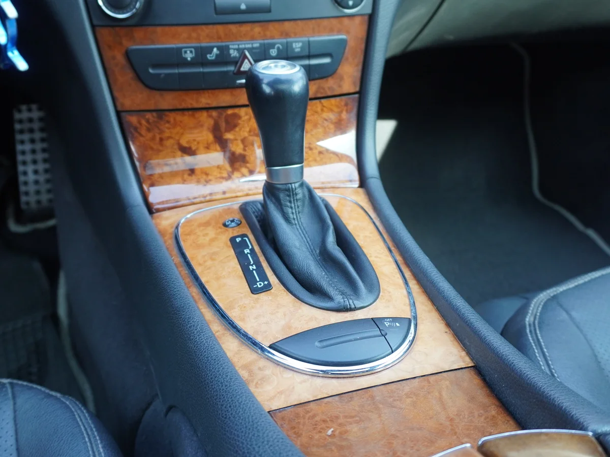 MERCEDES BENZ E 350 Elegance 3.5 V6 AMG 2006 miniatura 23