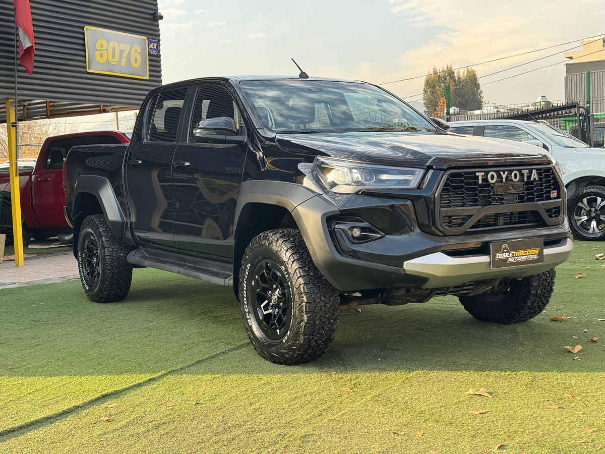 TOYOTA HILUX GR 2.8 GR 2025
