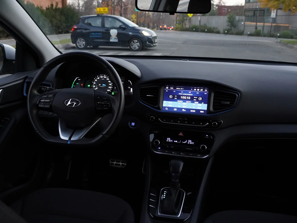 HYUNDAI IONIQ 1.6 GDI HÍBRIDO AE 2020 miniatura 18