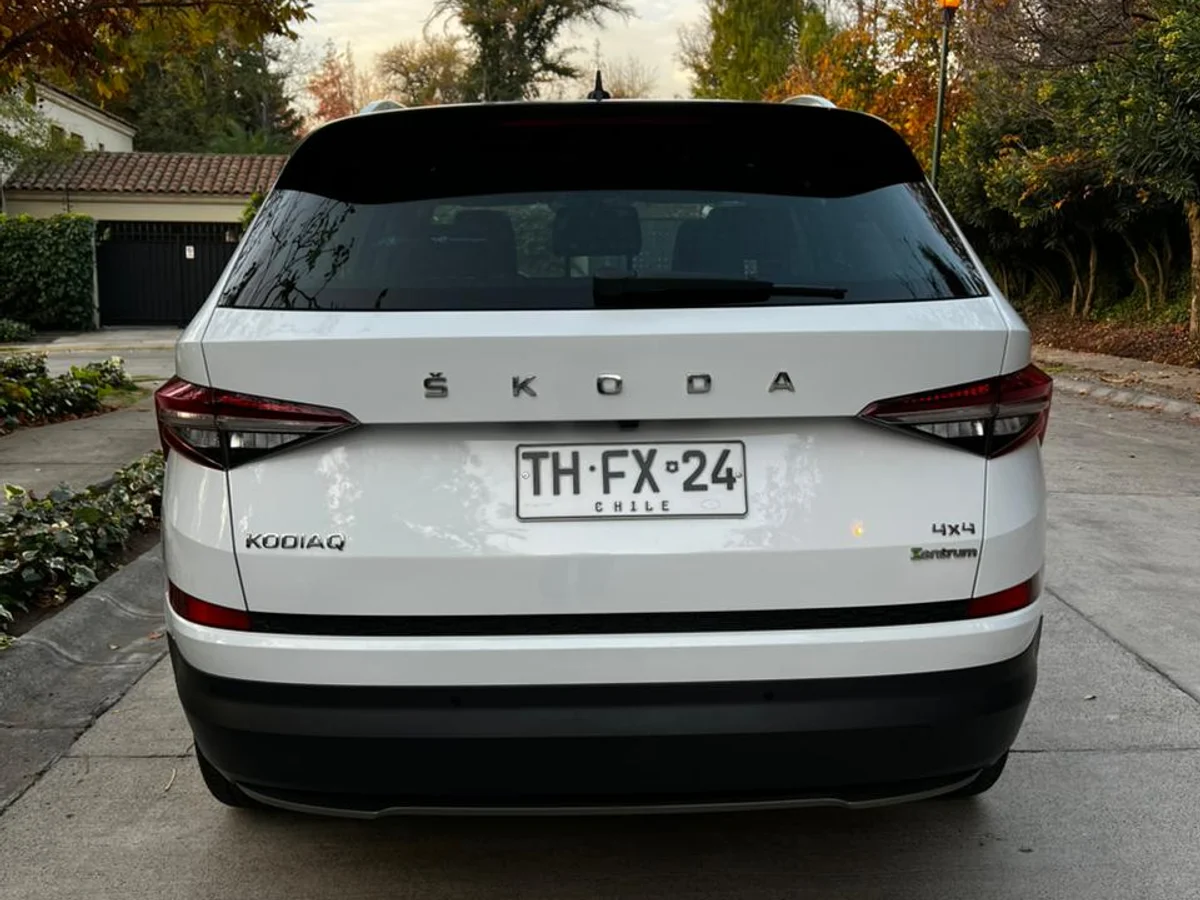 SKODA KODIAQ 2.0L TSI 4x4 180HP AT DSG STYLE . 2024 - Miniatura 9