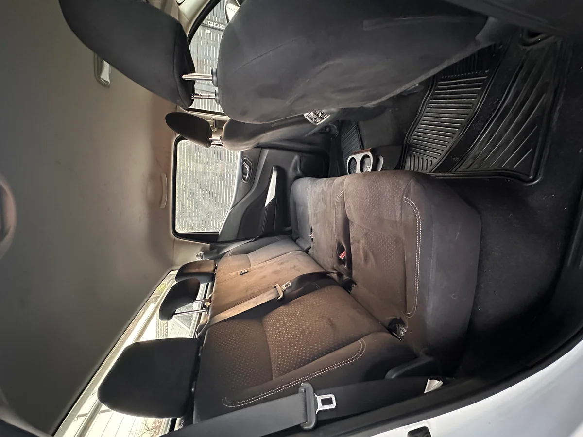 NISSAN NP300 4x2 2019 - Miniatura 9