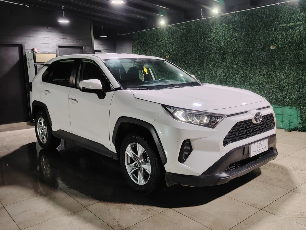 TOYOTA RAV 4 2.0 2.0 4x2 MT 2020