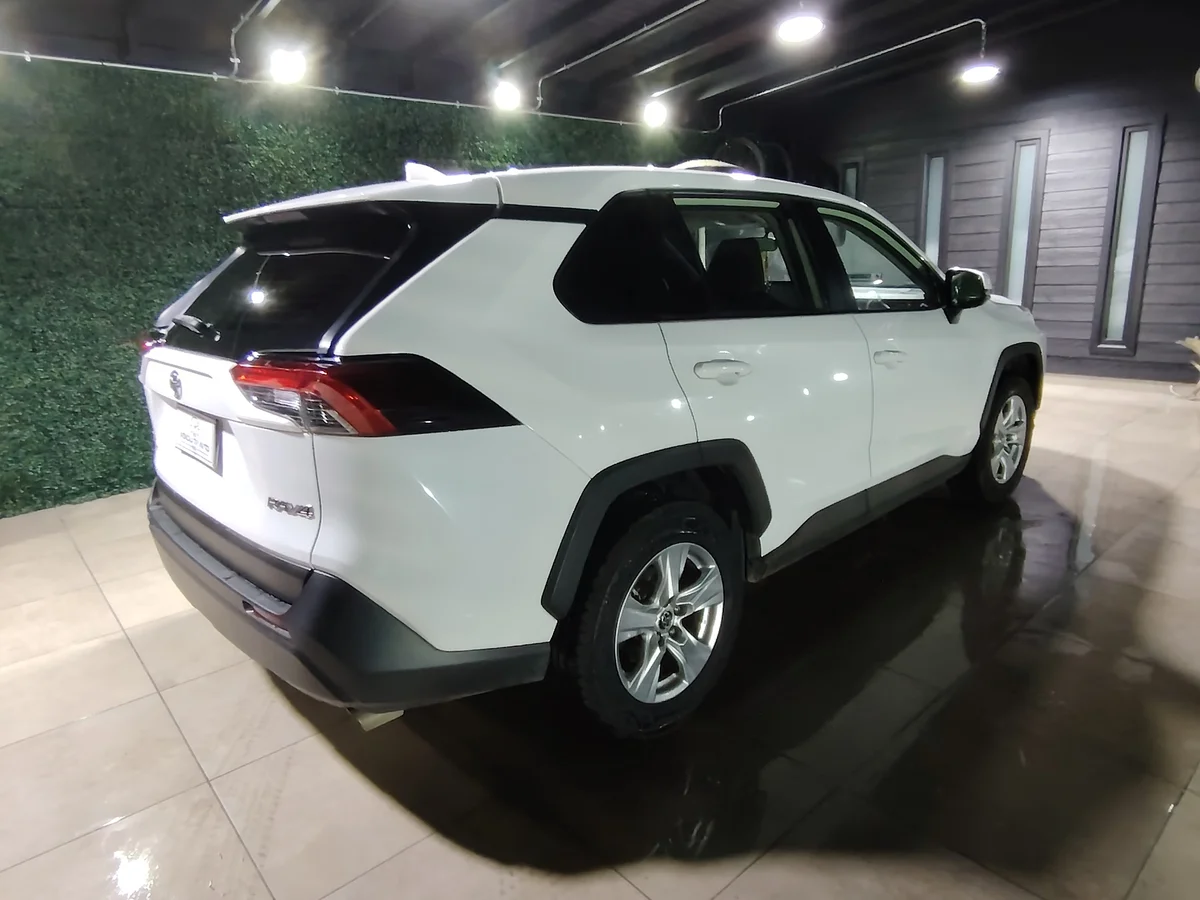TOYOTA RAV 4 2.0 2.0 4x2 MT 2020 - Miniatura 8