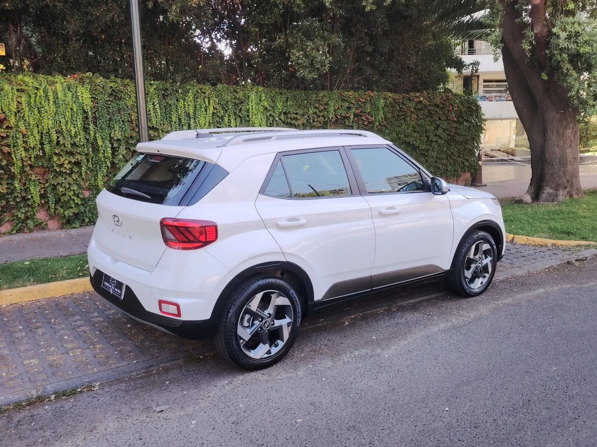 HYUNDAI Venue 1.6 QX PLUS 4X2 MT 5P 2024 - Miniatura 11