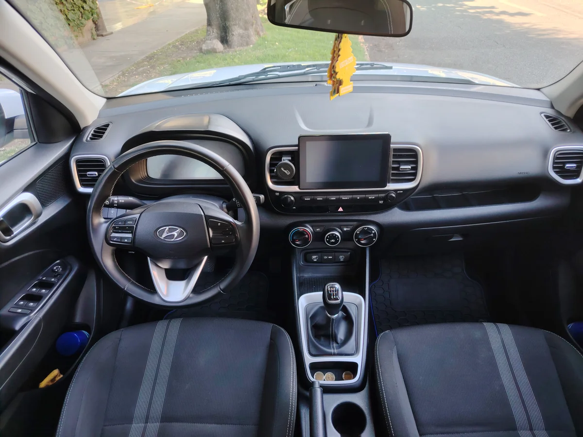 HYUNDAI Venue 1.6 QX PLUS 4X2 MT 5P 2024 - Miniatura 17